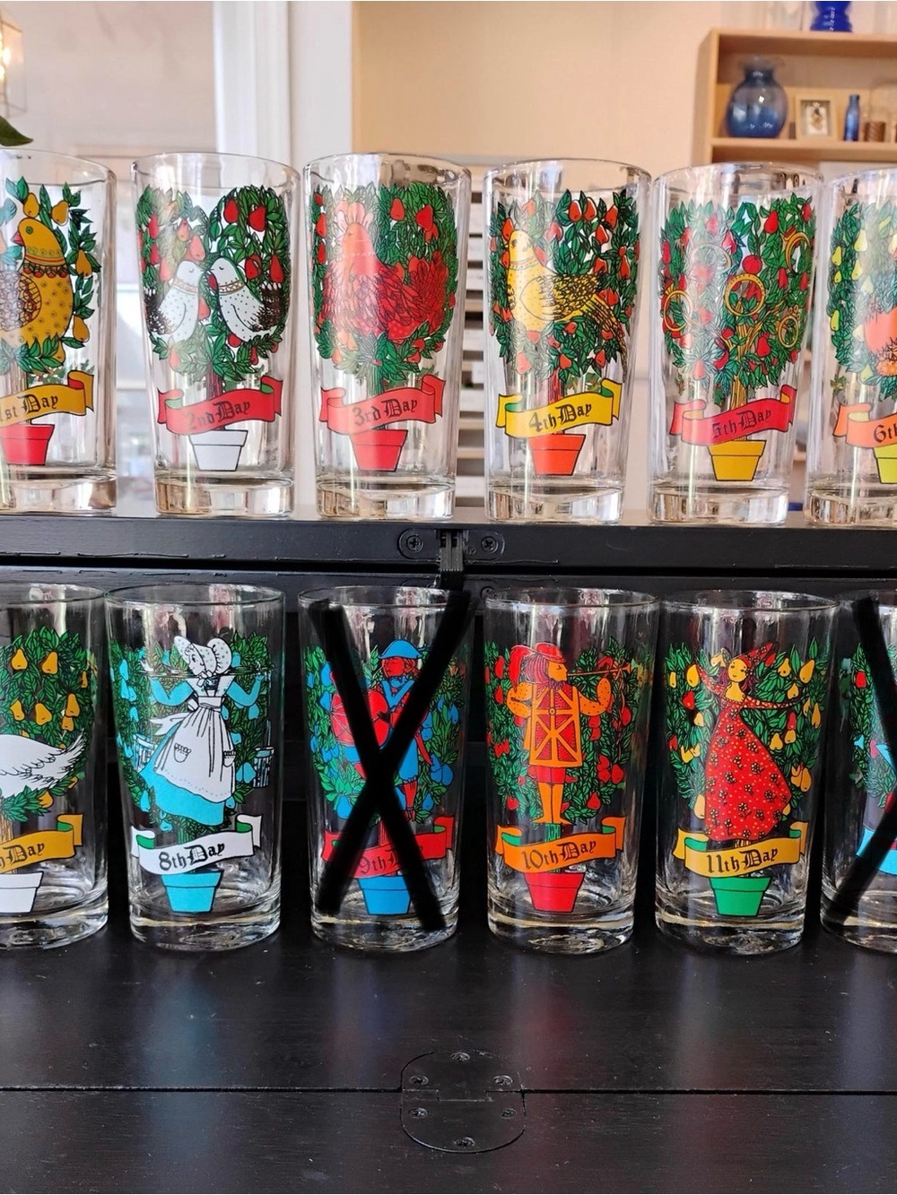 Vintage Indiana Glass 12 Days of Christmas Tumblers Set of 10 Excellent